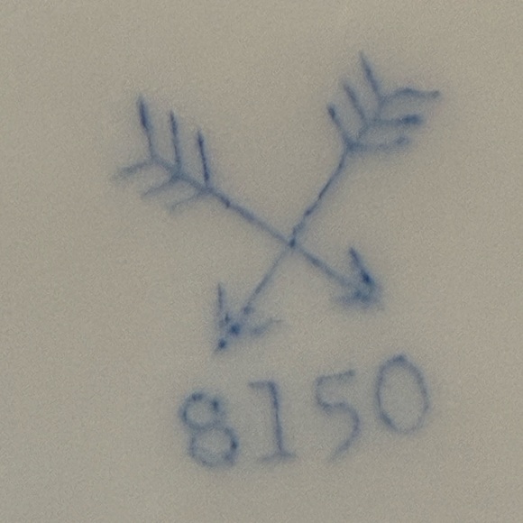 Vintage Arnartcreation Herend Porcelain Floral Gold hinged Decorative box - Picture 13 of 15